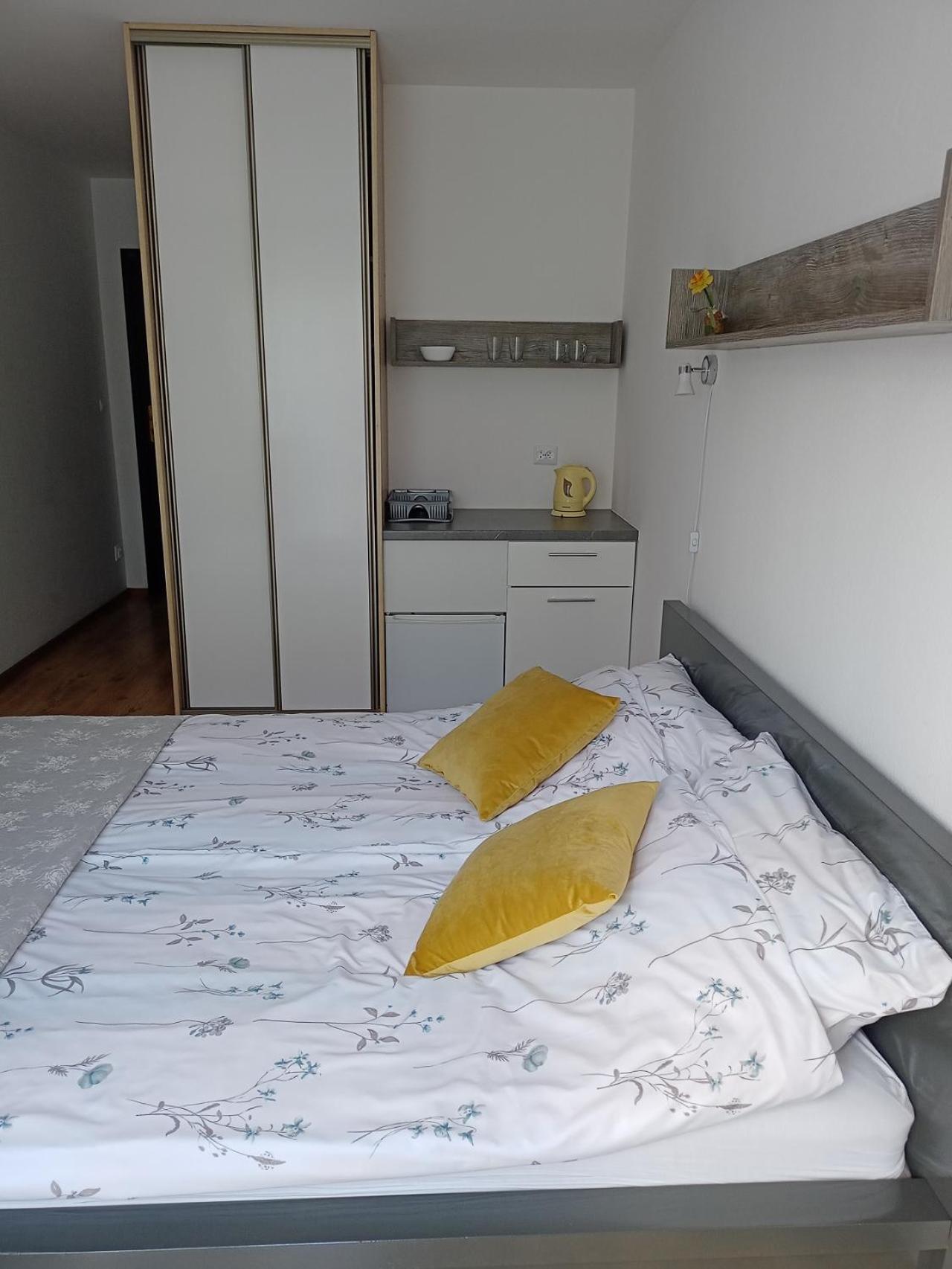 Villa Over Lake ミエルノ 部屋 写真